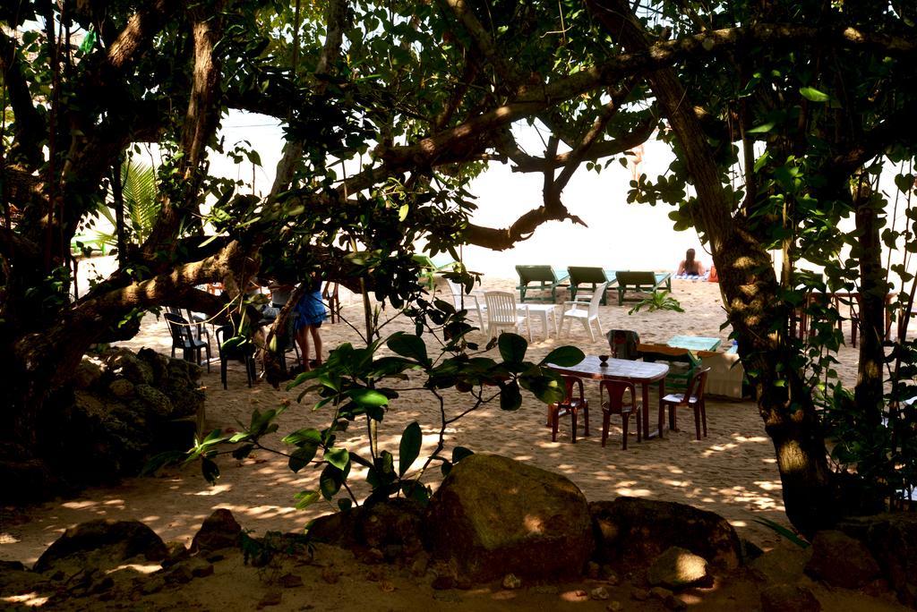Jungle Beach Hostel Unawatuna Ngoại thất bức ảnh