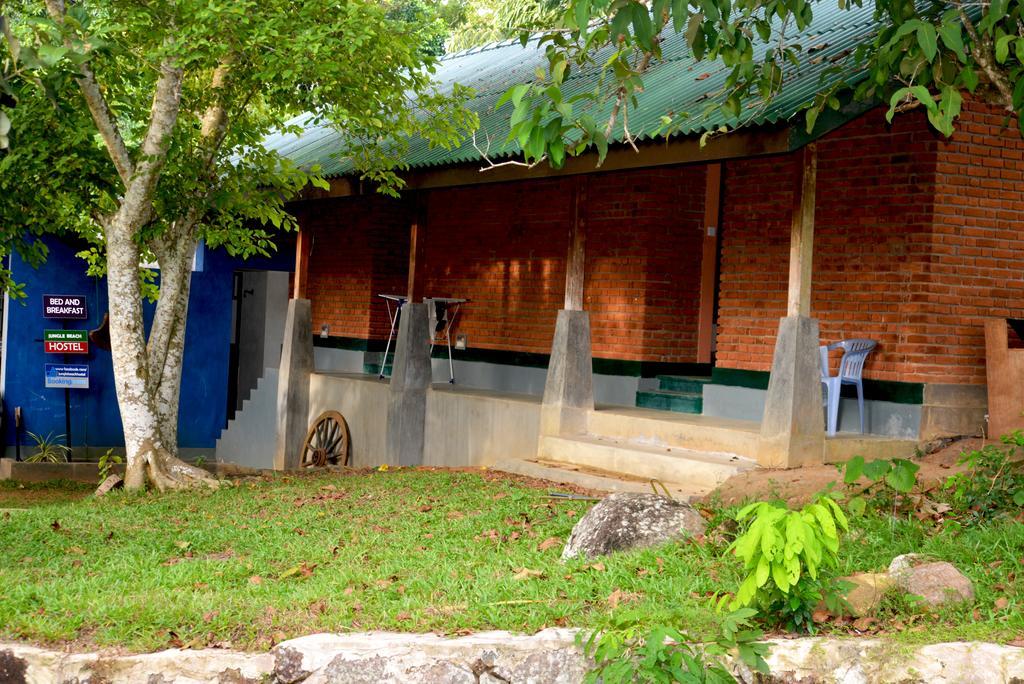Jungle Beach Hostel Unawatuna Ngoại thất bức ảnh